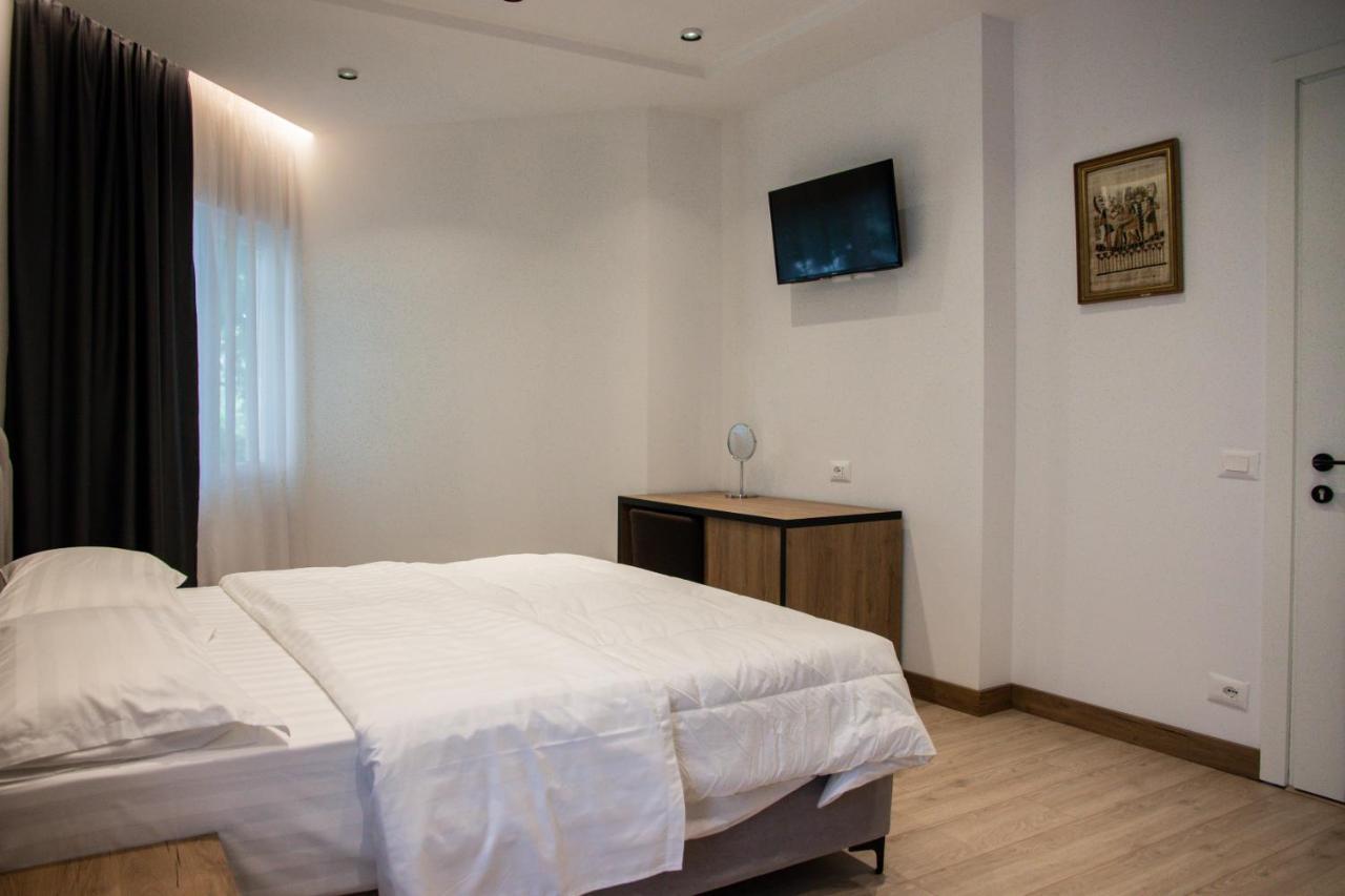 Hotel Blini Shkodër Extérieur photo