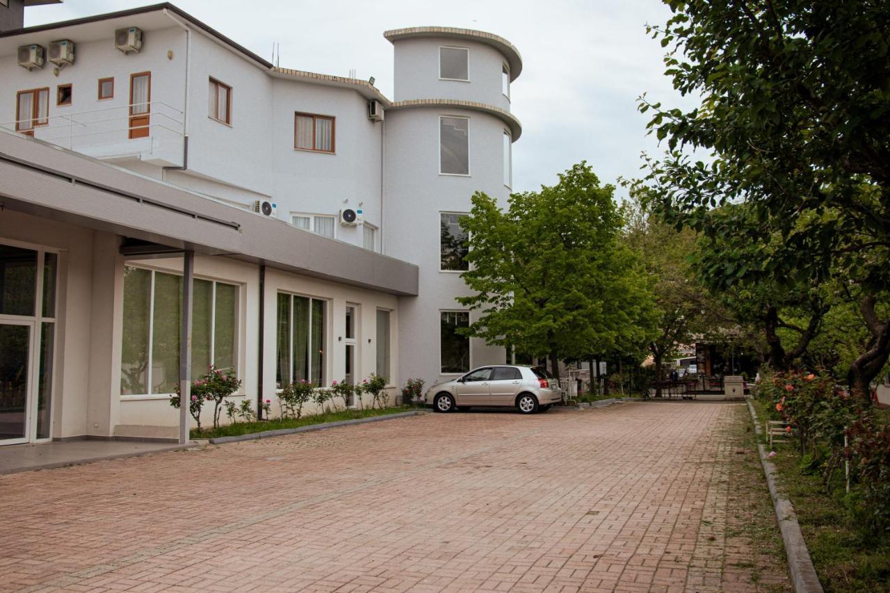 Hotel Blini Shkodër Extérieur photo