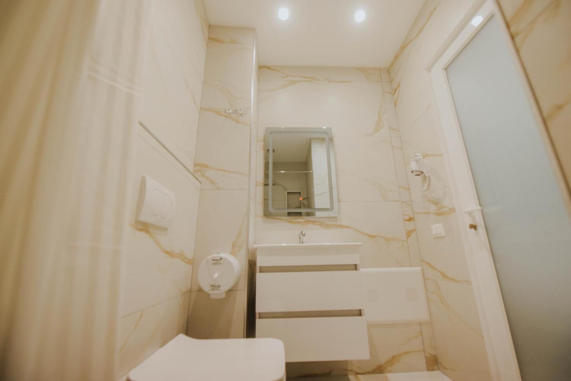 Hotel Blini Shkodër Extérieur photo